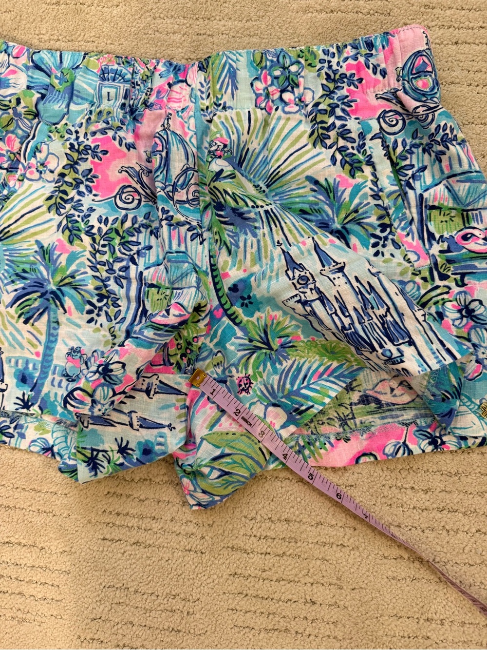 Lilly Pulitzer Disney Cinderella Women’s Linen shorts - Picture 3 of 6